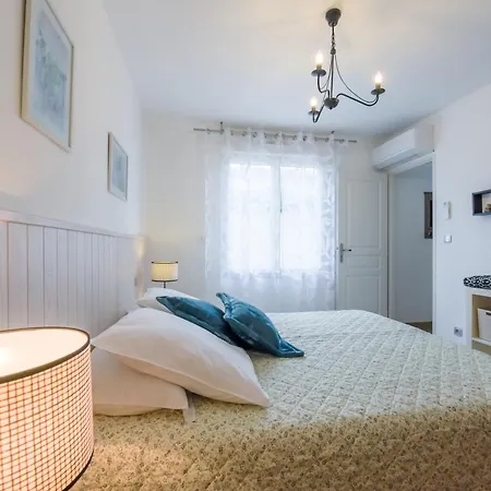 Les De Nathalie: Corneille Et Rivals Καρκασόν