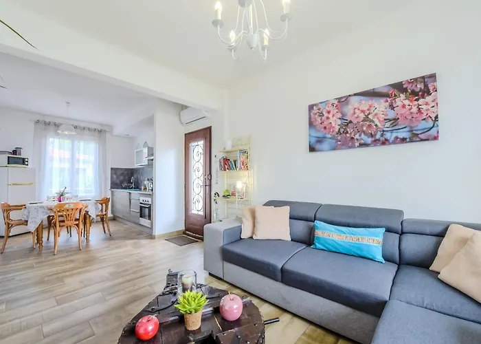 別荘 Les De Nathalie: Corneille Et Rivals