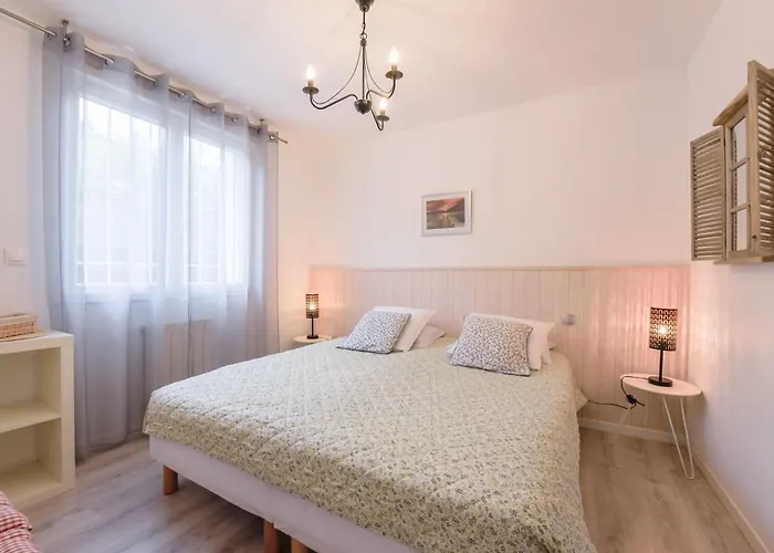 Les De Nathalie: Corneille Et Rivals カルカソンヌ