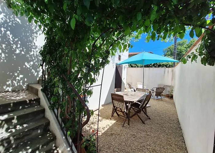 Les De Nathalie: Corneille Et Rivals 別荘 *